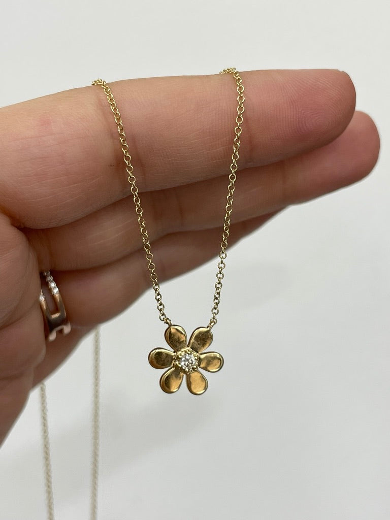 The Diamond Daisy Necklace