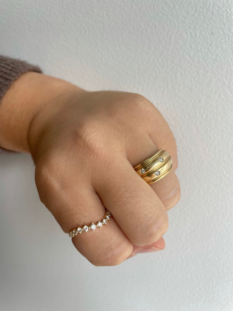 Vintage 5 Diamond Ring
