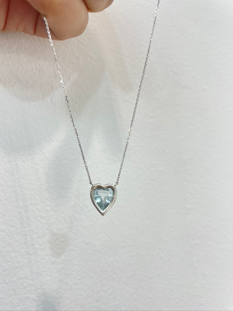 Bezel Blue Heart Topaz