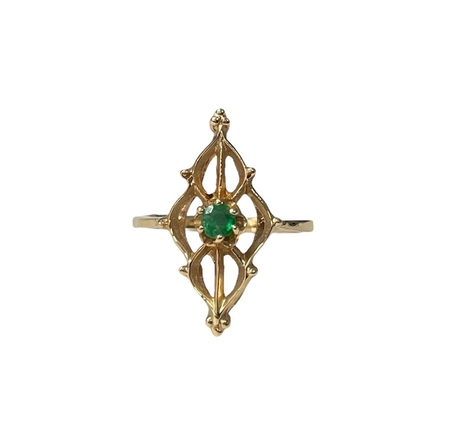 Emerald And Detailed Gold Vintage Ring