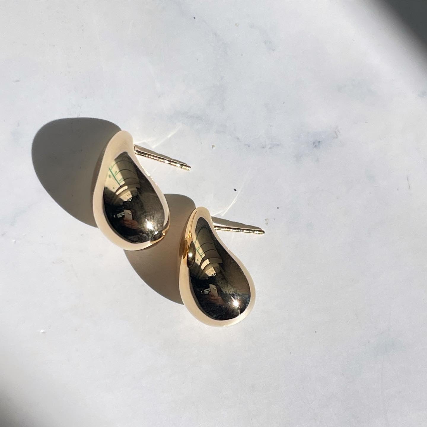 Juicy Gold Drip Studs