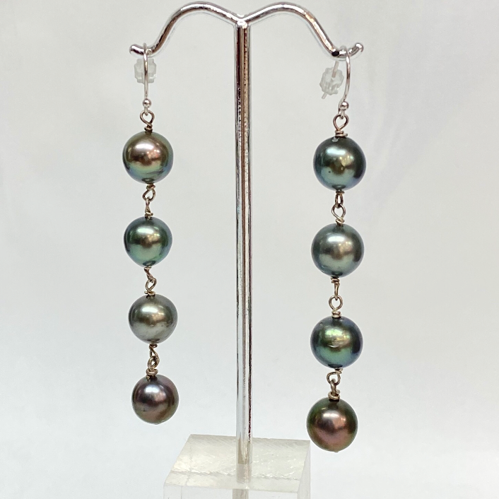 Dripping Pearl Earrings