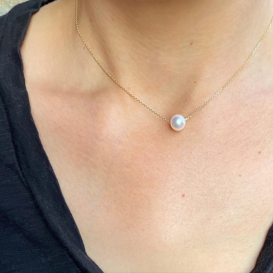 The Classic Pearl Pendant