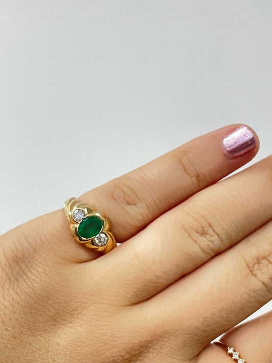 Twist Emerald and Diamond Vintage Ring