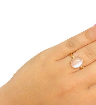 Vintage Moonstone Eye Ring