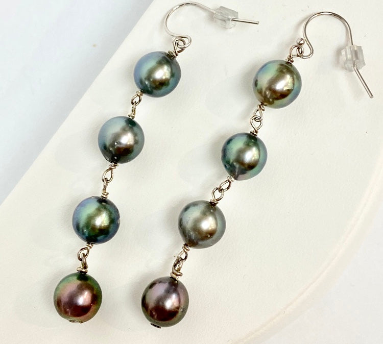 Dripping Pearl Earrings